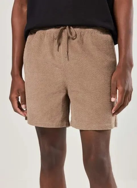 bermuda short em veludo cotelê bermuda short em veludo cotelê