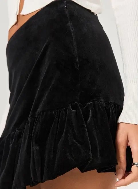 saia balonê veludo preto saia balonê veludo preto