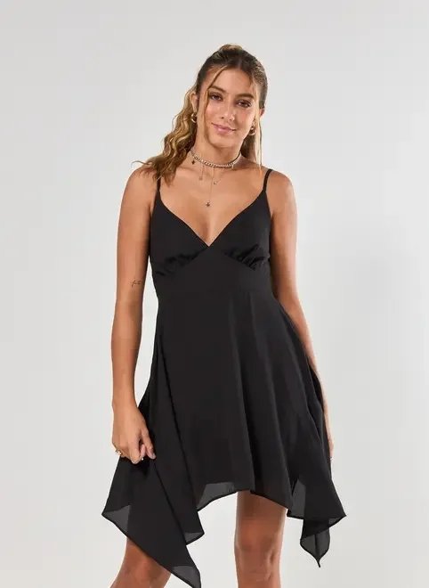 vestido curto com pontas vestido curto com pontas