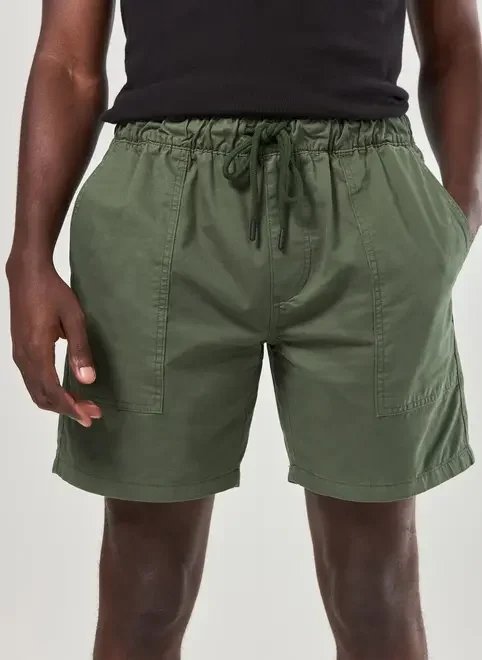 bermuda sarja verde bolsos marcantes bermuda sarja verde bolsos marcantes