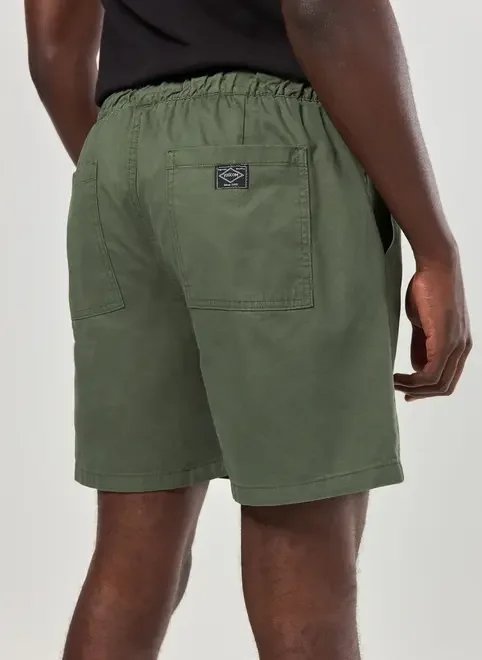 bermuda sarja verde bolsos marcantes bermuda sarja verde bolsos marcantes