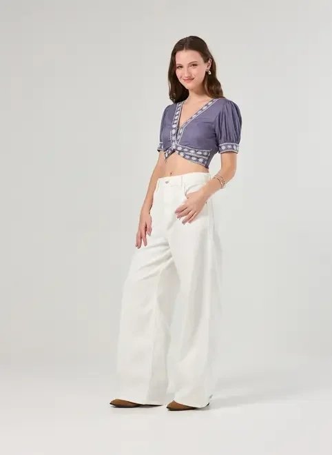 cropped manga bufante bordado cropped manga bufante bordado