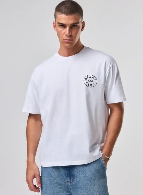 camiseta branca box right on time camiseta branca box right on time