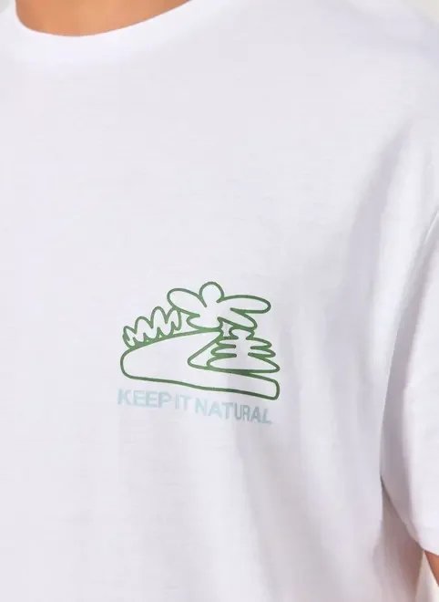 camiseta comfort branca estampa costas camiseta comfort branca estampa costas