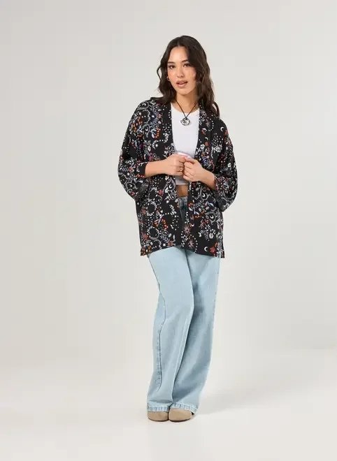kimono preto estampa florida kimono preto estampa florida