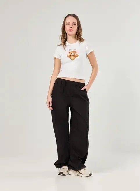 calça sarja oversized com elástico na barra calça sarja oversized com elástico na barra