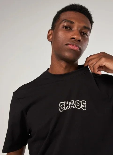 camiseta cropped box preta chaos camiseta cropped box preta chaos