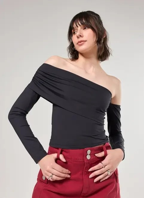 blusa assimétrica manga longa poliamida blusa assimétrica manga longa poliamida