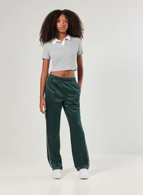 calça verde com listra branca calça verde com listra branca