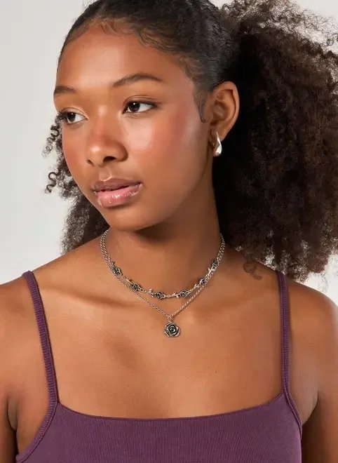 conjunto 2 colares de rosa conjunto 2 colares de rosa