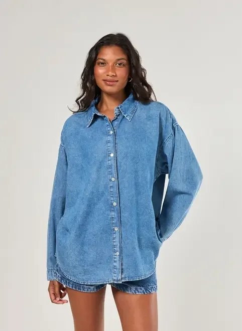 camisa oversized jeans médio camisa oversized jeans médio