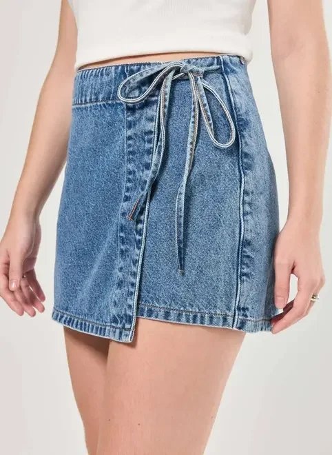 short saia jeans médio com amarração short saia jeans médio com amarração