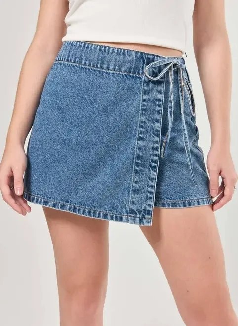 short saia jeans médio com amarração short saia jeans médio com amarração