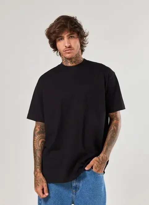 camiseta básica comfort camiseta básica comfort