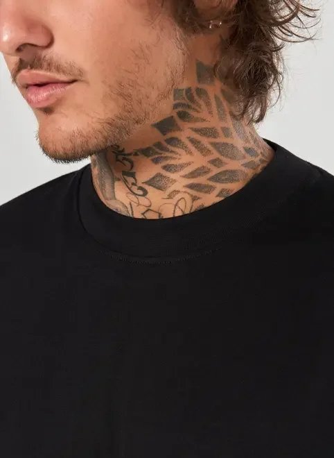 camiseta básica comfort camiseta básica comfort