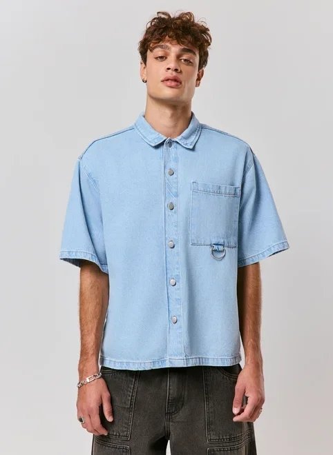 camisa box manga curta jeans camisa box manga curta jeans