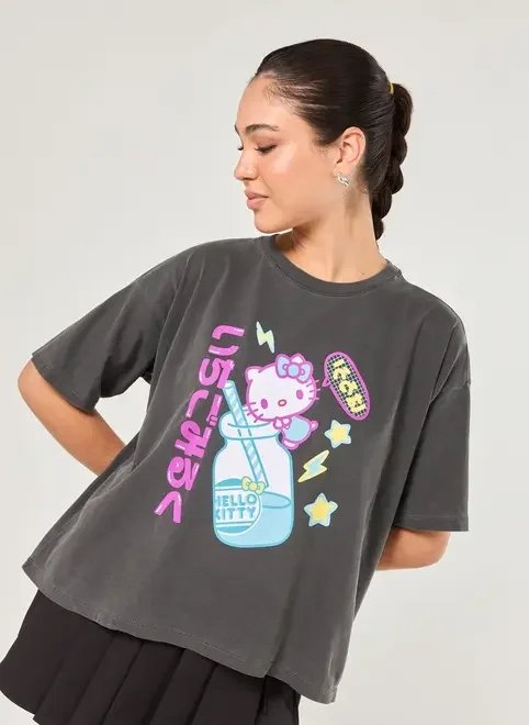 camiseta box preta estonada hello kitty camiseta box preta estonada hello kitty