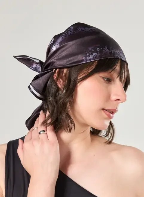 lenço estampado cobra lenço estampado cobra