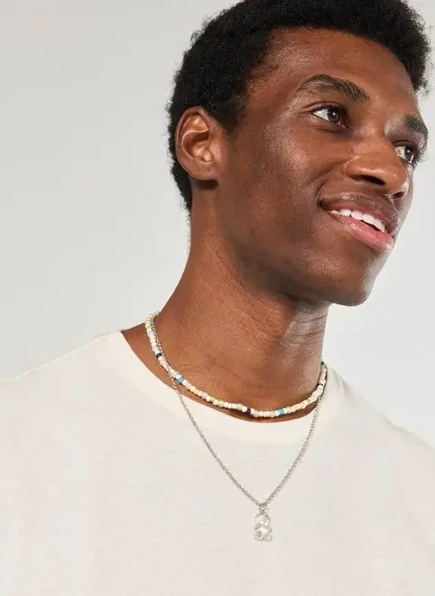 conjunto 2 colares miçanga e gummy bear conjunto 2 colares miçanga e gummy bear