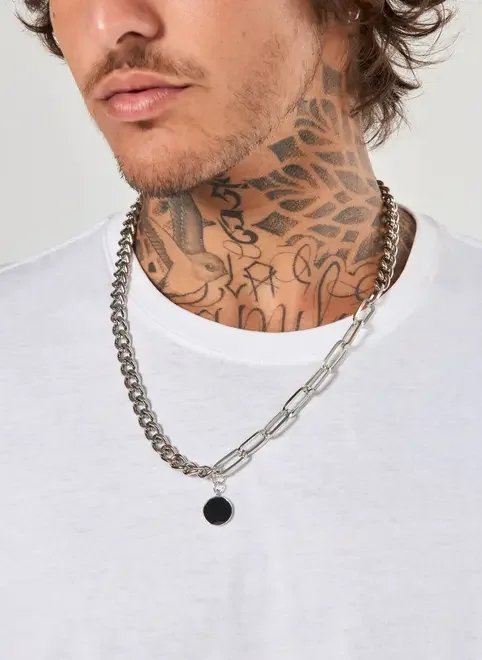 colar mix de correntes pingente preto colar mix de correntes pingente preto