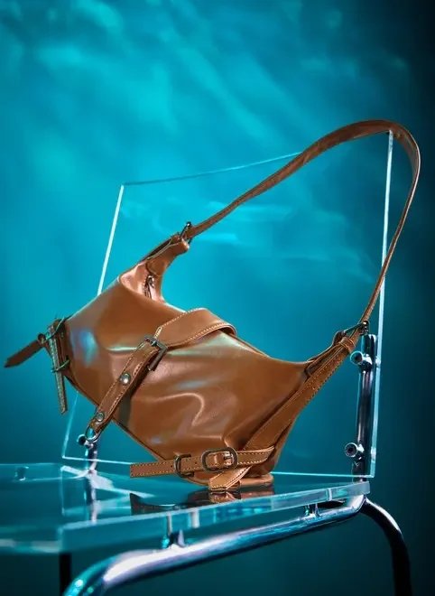 bolsa baguete caramelo fivelas bolsa baguete caramelo fivelas