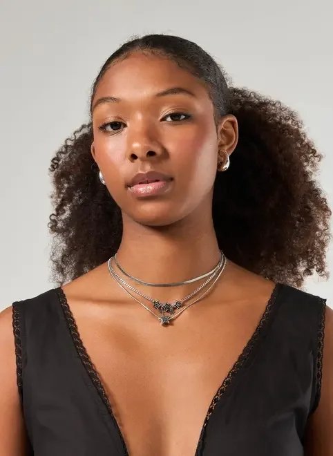 conjunto 3 colares prateados estrelas conjunto 3 colares prateados estrelas