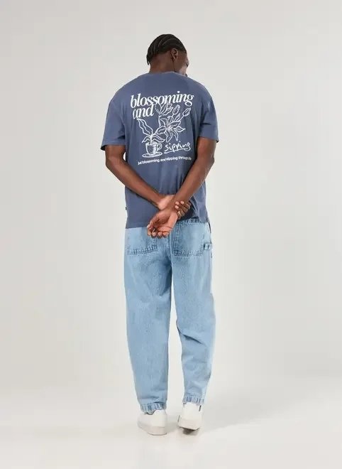 camiseta comfort azul blossoming camiseta comfort azul blossoming