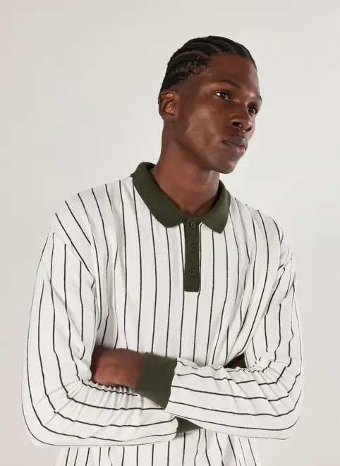 camiseta comfort manga longa listrada camiseta comfort manga longa listrada