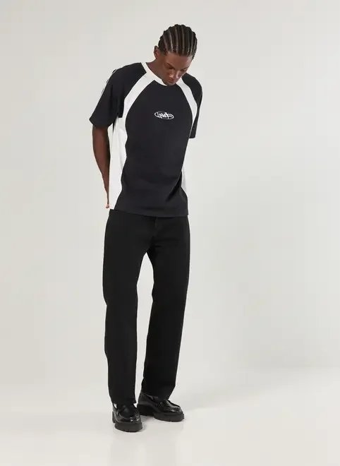 camiseta preta oversized malhão contraste camiseta preta oversized malhão contraste