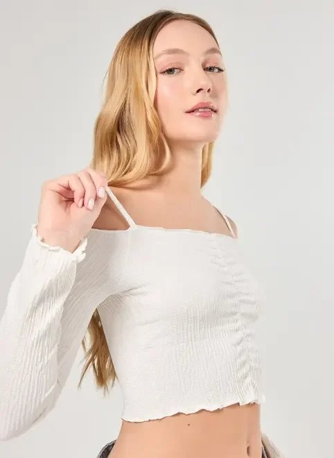 cropped manga longa ombro a ombro textura cropped manga longa ombro a ombro textura