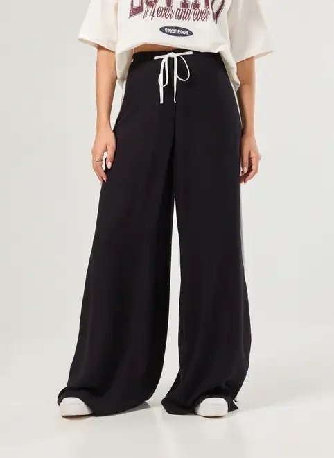 calça wide leg preta detalhes brancos calça wide leg preta detalhes brancos