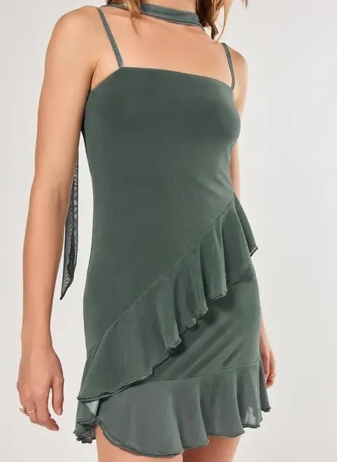 vestido curto tule verde assimétrico vestido curto tule verde assimétrico