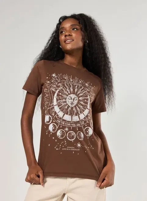 camiseta marrom estampa mística camiseta marrom estampa mística