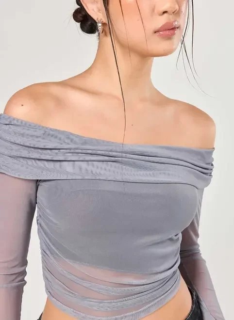 blusa ombro a ombro tule cinza blusa ombro a ombro tule cinza