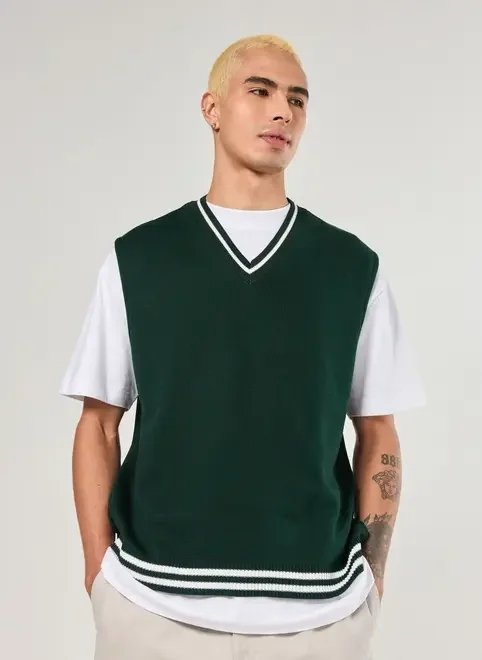 regata box estilo colete tricô verde regata box estilo colete tricô verde