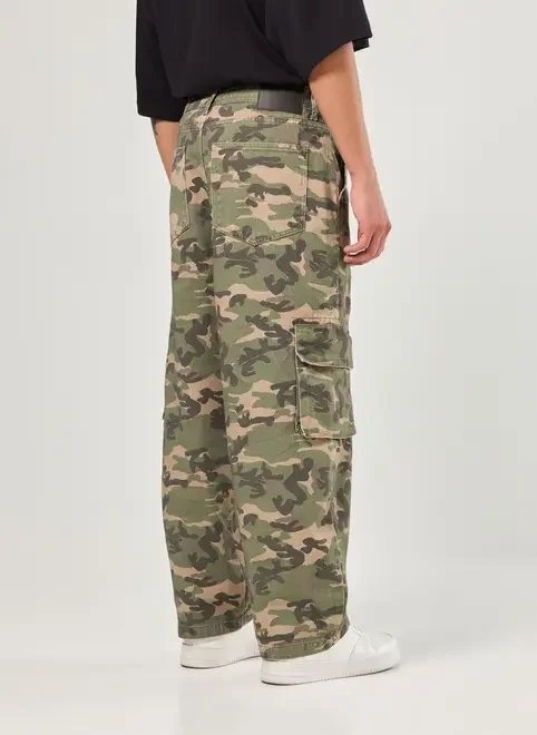 calça sarja baggy cargo camuflada calça sarja baggy cargo camuflada