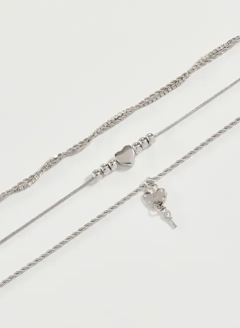 conjunto com 3 colares de coração conjunto com 3 colares de coração