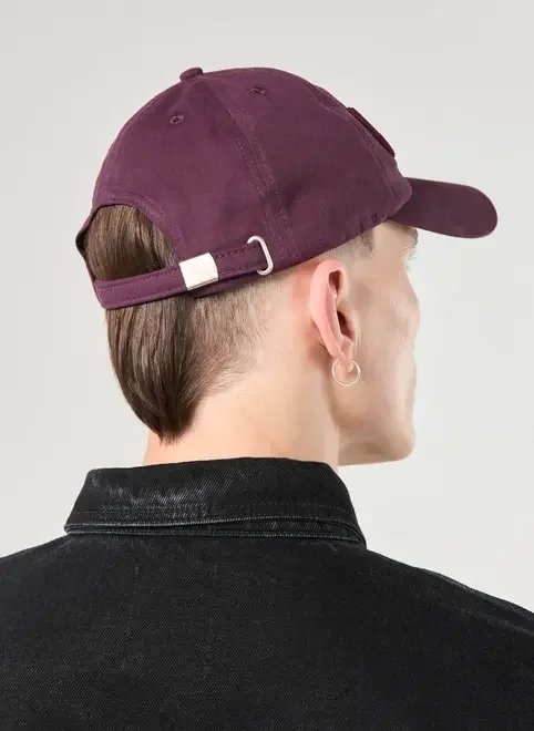 boné roxo bordado underground boné roxo bordado underground