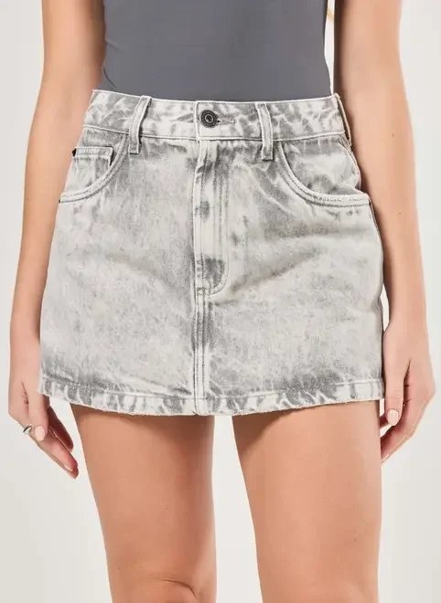 short saia básico em jeans short saia básico em jeans