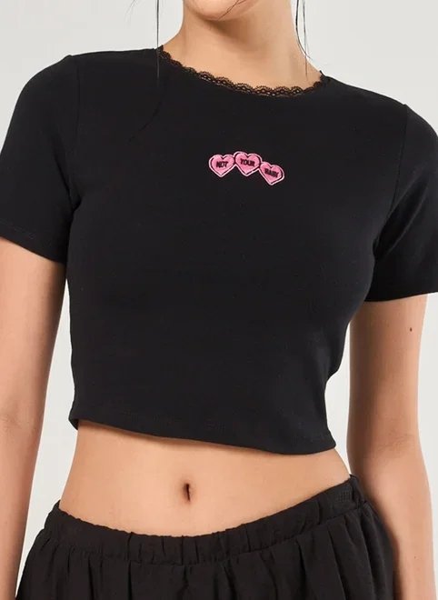 mini tee decote costas renda e bordado mini tee decote costas renda e bordado