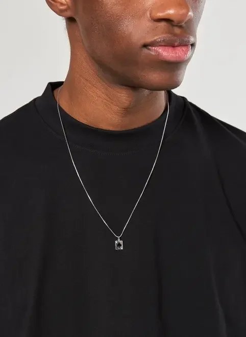 colar prateado carta colar prateado carta