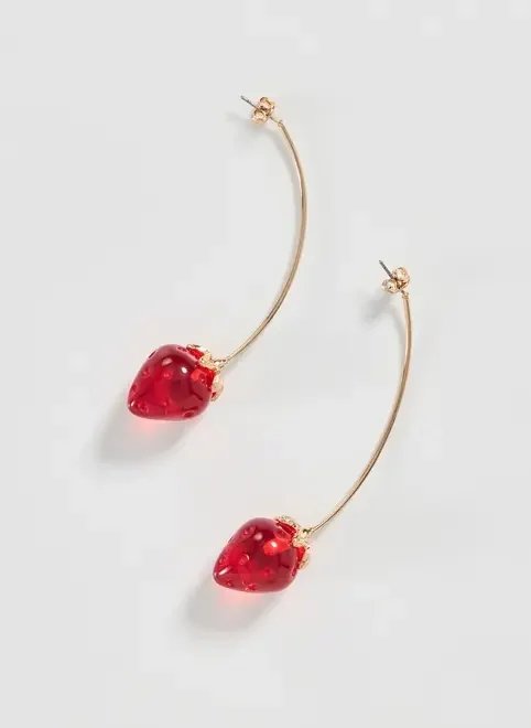 brinco dourado morango resina brinco dourado morango resina