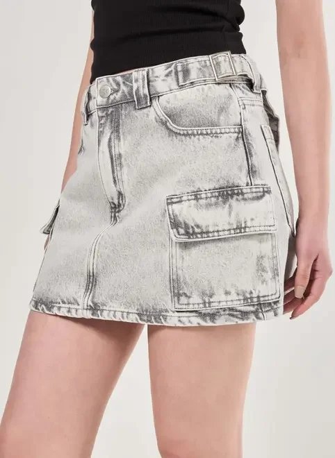 saia jeans cinza cargo regulável saia jeans cinza cargo regulável