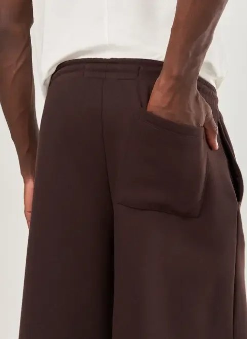 calça reta em moletom marrom calça reta em moletom marrom