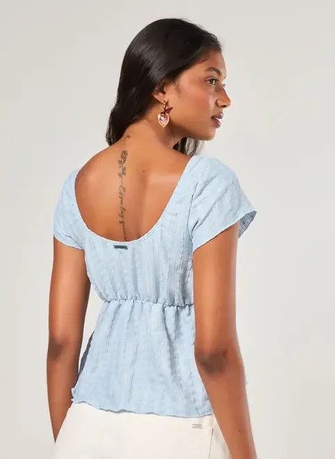 blusa tipo batinha azul clara blusa tipo batinha azul clara