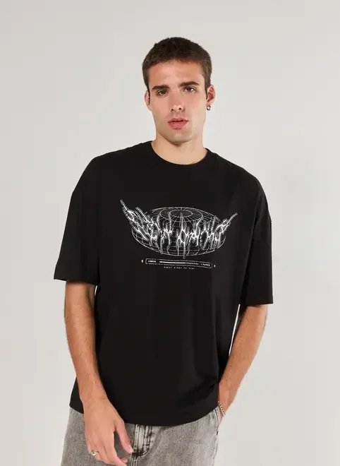 camiseta oversized preta cyber camiseta oversized preta cyber