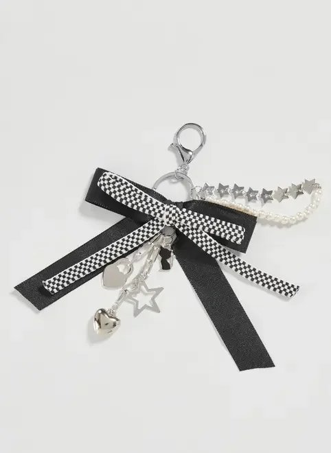 chaveiro com laço quadriculado chaveiro com laço quadriculado