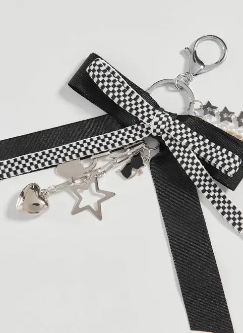 chaveiro com laço quadriculado chaveiro com laço quadriculado