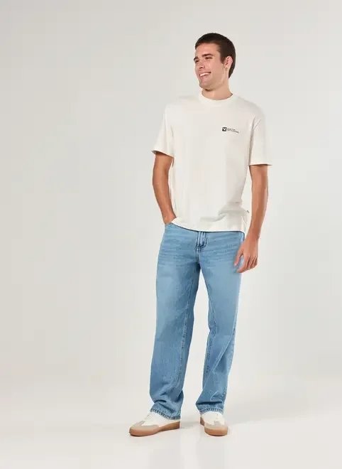 camiseta comfort off-white outdoor camiseta comfort off-white outdoor