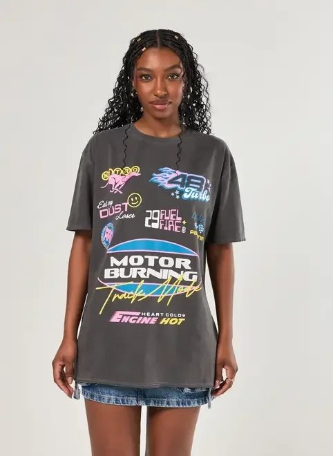 camiseta oversized preta estonada racer camiseta oversized preta estonada racer